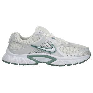 Nike Baskets femme V5 RNR