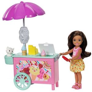 Mattel Famille mini-poupée brune Chelsea et son Chariot à Glaces avec figurine de chat et petits accessoires, jouet pour