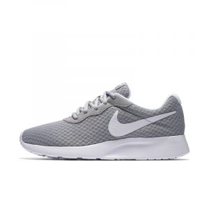 Image de Nike Chaussure Tanjun pour Femme - Gris - Taille 44 - Female