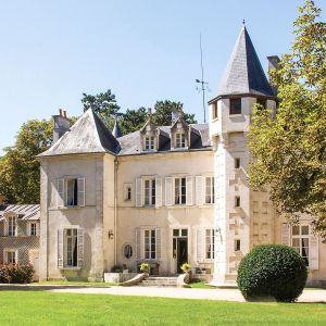 Smartbox 2 jours royaux en château avec dîner près de Bourges - Coffret Cadeau Séjour