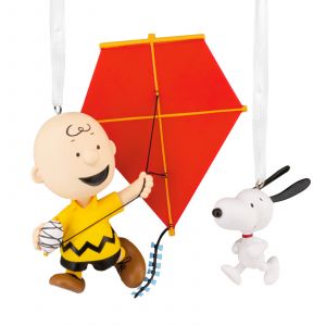 Hallmark Peanuts Storied Moments Ornement, Charlie Brown & Snoopy, d&eacute;coration d'arbre, Objet de Collection, Rouge, Jaune, Noir, Blanc