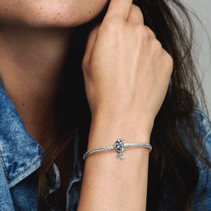 Pandora Bracelet Maille Serpent Fermoir Lune Scintillante Moments - Taille 18 cm