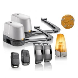 Packit Portail aluminium battant découpe laser en kit + Motorisation dimensions L.3000 (entre piliers) X H.1500 mm SGS Essential (vérins) Couleurs Marron (RAL 1247)