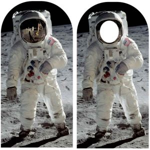 Image de Star Cutouts Figurine carton et passe tete taille reelle Buzz Aldrin Astronaute H 194 CM