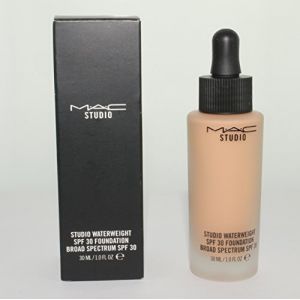 Image de MAC Cosmetics MAC Studio Waterweight Foundation NW22 (30ml)