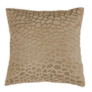 Image de Housse de coussin 40 x 40 cm imitation fourrure tanzania sable