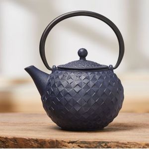 Nature & D&eacute;couvertes Th&eacute;i&egrave;re en fonte Iroba 1L