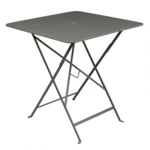 Fermob Table pliante Bistro / 71 x 71 cm - Trou pour parasol romarin en métal