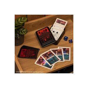 Paladone STRANGER THINGS 5 - Cartes &agrave; Jouer dans une Boite en M&eacute;tal Products Cartes &agrave; jouer - BM-247876