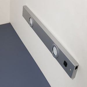 Image de R&eacute;glette LED pour Cuisine "Rom&eacute;o" 55cm Argent Prix