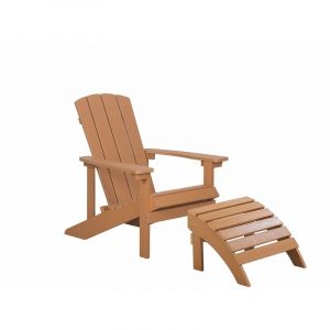 Beliani Fauteuil bas de jardin effet bois clair avec repose-pied ADIRONDACK