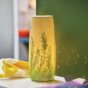 Nature & D&eacute;couvertes Lampe de table en porcelaine ajour&eacute;e motif v&eacute;g&eacute;tal