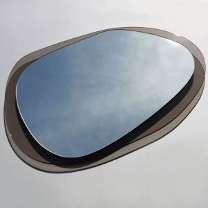 Miroir décoratif élégant avec cadre noir