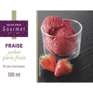 Monoprix gourmet Sorbet Fraise, plein fruit et ses morceaux - La bo&icirc;te de 500ml