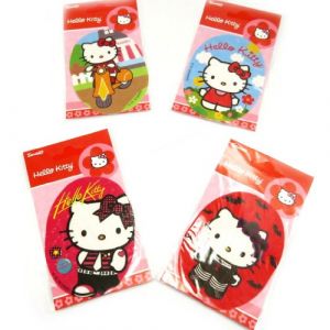 Sanrio [L2065] - Set de 4 patchs thermocollants ' '