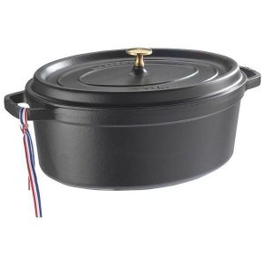 Image de Staub 110.33 - Cocotte ovale en fonte (33 cm / 6,9 Litres)