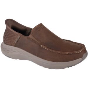 Skechers Pour homme. Pantoufles en cuir marron ? enfiler