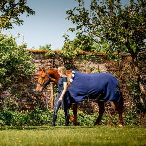 Couverture polaire s&eacute;chante en lain pour cheval Horseware Newmarket