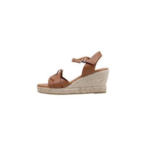 Sandra Fontán - LINNO 38 Cuir