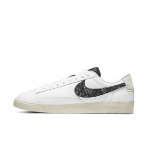 Nike Chaussure Blazer Low SE pour Femme - Blanc - Taille 36 - Female