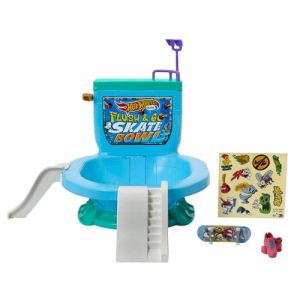 Mattel Skate Tirez la Chasse : C’est Parti ! Coffret skatepark cuvette de toilettes avec 1 planche exclusive et 1 paire de chaussures, HXL16