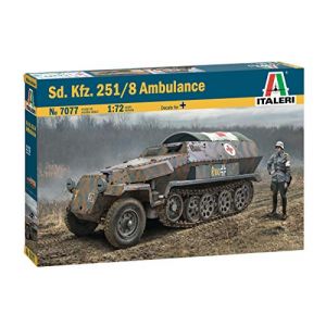 Italeri SD.KFZ.251/8 Ambulance WW2 7077S