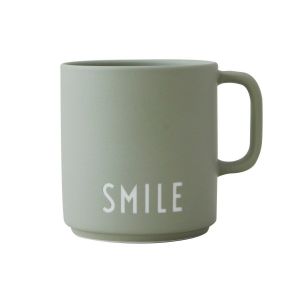 Image de Design Letters Tasse avec anse souriante