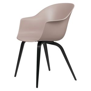 Gubi Chaise avec accoudoirs BAT DINING CHAIR avec la base en hêtre noir (Sweet pink - Polypropylène et bois)