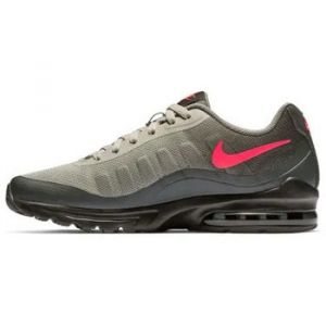 Nike Baskets Air Max Invigor
