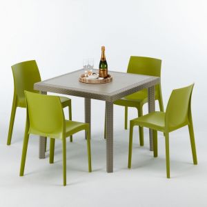 Grand Soleil Table carr&eacute;e beige + 4 chaises color&eacute;es Poly rotin synth&eacute;tique ELEGANCE | Rome Anis vert