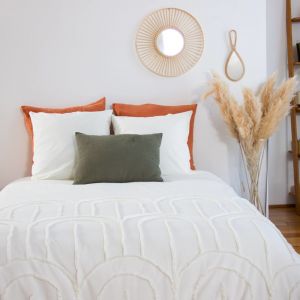 Parure de lit coton lavé tufté motifs arches rétro 2 places blanc. 1 housse + 2 taies 63x63cm 240 x 220 cm