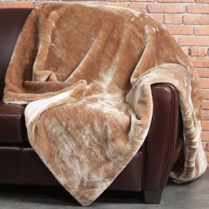 Image de Comptoir des toiles Plaid fausse fourrure Sweet Touch en polyester (140 x 180 cm)