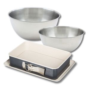 Fackelmann Set p&acirc;tisserie avec moule &agrave; charni&egrave;re 28 x 18 cm, 2 bols &agrave; mixer et 1 spatule Zenker
