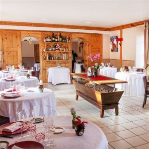 Smartbox Instant gastronomique près de Lyon : menu 3 plats avec amuse-bouche - Coffret Cadeau Gastronomie