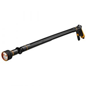 Fiskars Lance d'Arrosage &agrave; 3 Jets, T&ecirc;te de buse pivotante SoftGrip, contr&ocirc;le du d&eacute;bit avec G&acirc;chette &agrave; l'avant, Taille universelle, longueur : 74 cm, 442 g, noir/orange, 1065488