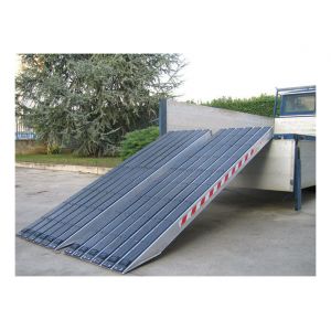 B. Rampe de chargement + caoutchouc: Largeur 360mm