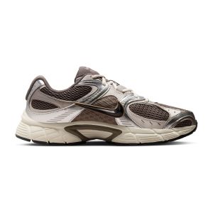 Nike Baskets V5 RNR