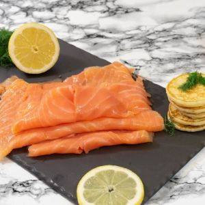 Saumon des Iles F&eacute;ro&eacute; ou Ecosse fum&eacute; - 4 tranches - 300g