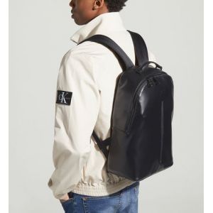 Calvin Klein Sac à dos Median nylon recyclé Noir - Couleur Noir - Taille Taille unique