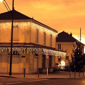 Millumine Guirlande Pro Stalactite 30m 1080 Led Blanc Chaud Et Flashs