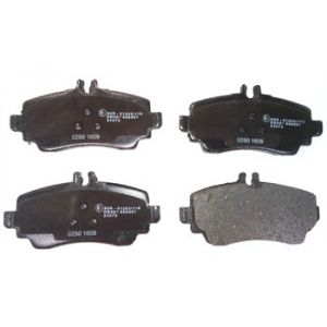 4 plaquettes de frein NRP1303