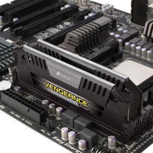 Corsair CMY8GX3M2A1600C9B - Barrettes mémoire Vengeance Pro 2 x 4 Go DDR3 1600 MHz CL9 240 broches