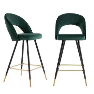 Ba&iuml;ta - Lot de 2 tabourets basile en velours vert avec pieds noir et dor&eacute; - Vert