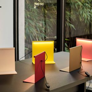 Hay LBM lampe à poser LED variateur, jaune titane