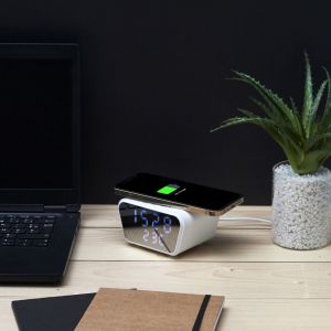 Be MIX HT2163, Reveil Chargeur Induction 10W, pour Android'et iPhone, Fonctionnalit&eacute;s Pratiques: Alarme, Calendrier, thermom&egrave;tre, Raccordement USB-C : Connexion Rapide