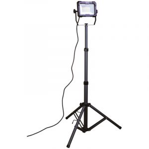 Tibelec Projecteur led de chantier filaire sur pied téléscopique 50W, 4600 lumens, IP65, IK07, 4000K, garantie 3 ans
