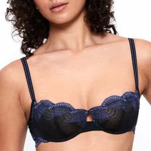 Triumph Soutien-gorge balconnet avec armatures noir