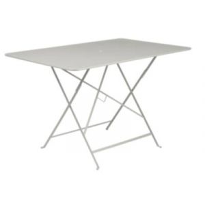 Fermob Table pliante Bistro / 117 x 77 cm - 6 personnes - Trou parasol gris en métal