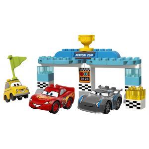 Lego 10857 - La Course De La Piston Cup