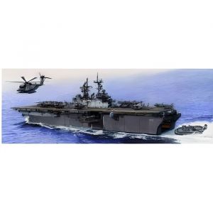 Trumpeter Maquette Bateau Uss Iwo Jima Lhd-7 Amphibious Assault Ship